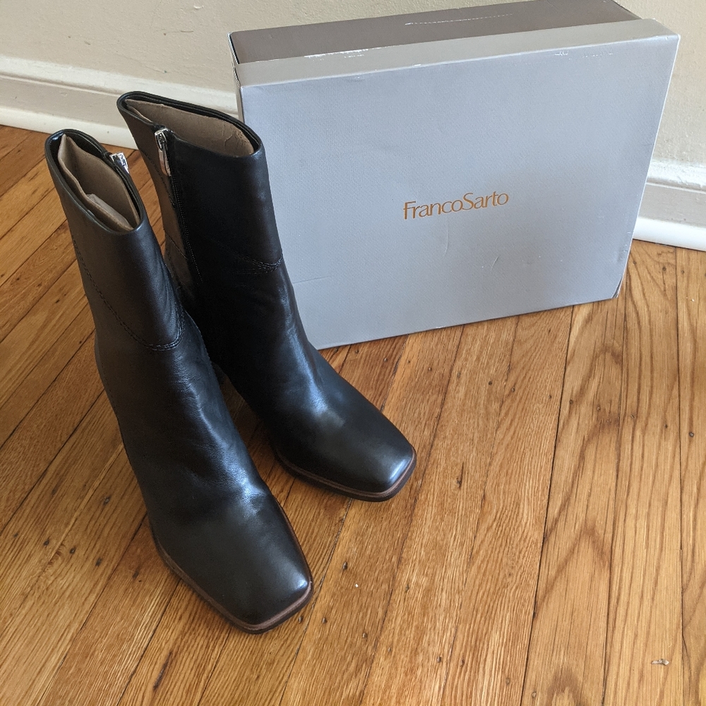 NEW in-box Franco Sarto Stevie square toe boots